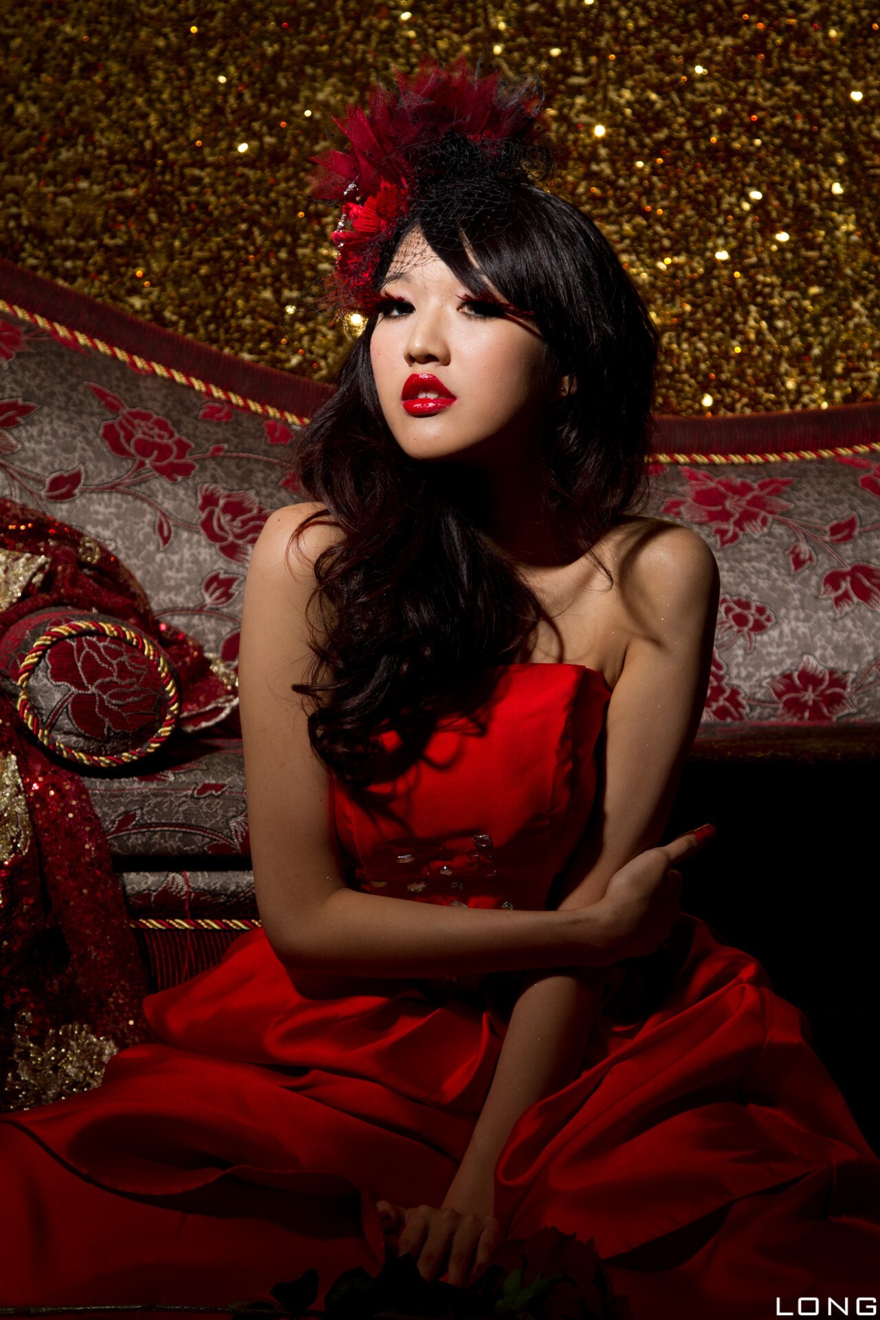 Jill 瑋廷 棚拍 婚紗之红 Beauty性感美女写真套图